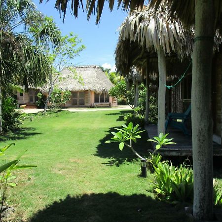 Cerros Beach Inn Corozal Exterior foto